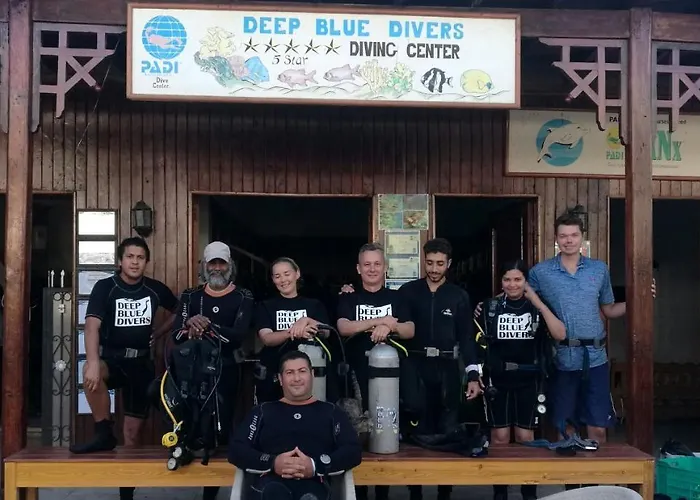 Deep Blue Divers *
